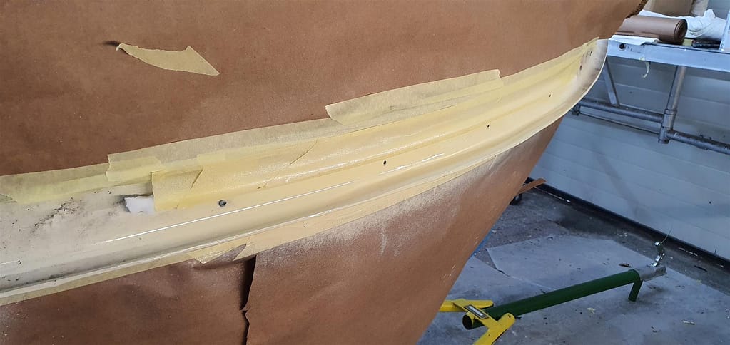 Polyester-reparatie 8 Polyester-reparatie 8